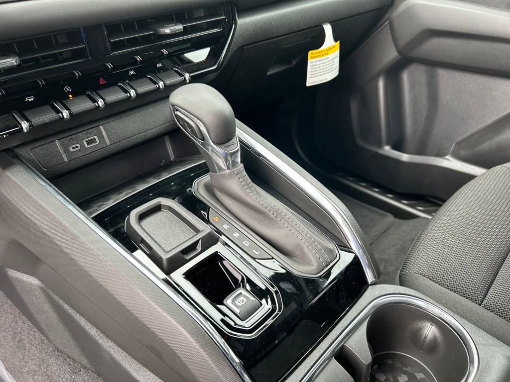 New 2026 GMC Canyon Elevation w/ Convenience Package image 17