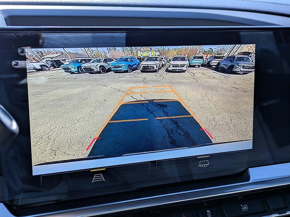 Used 2023 Chevrolet Silverado 1500 LT image 22