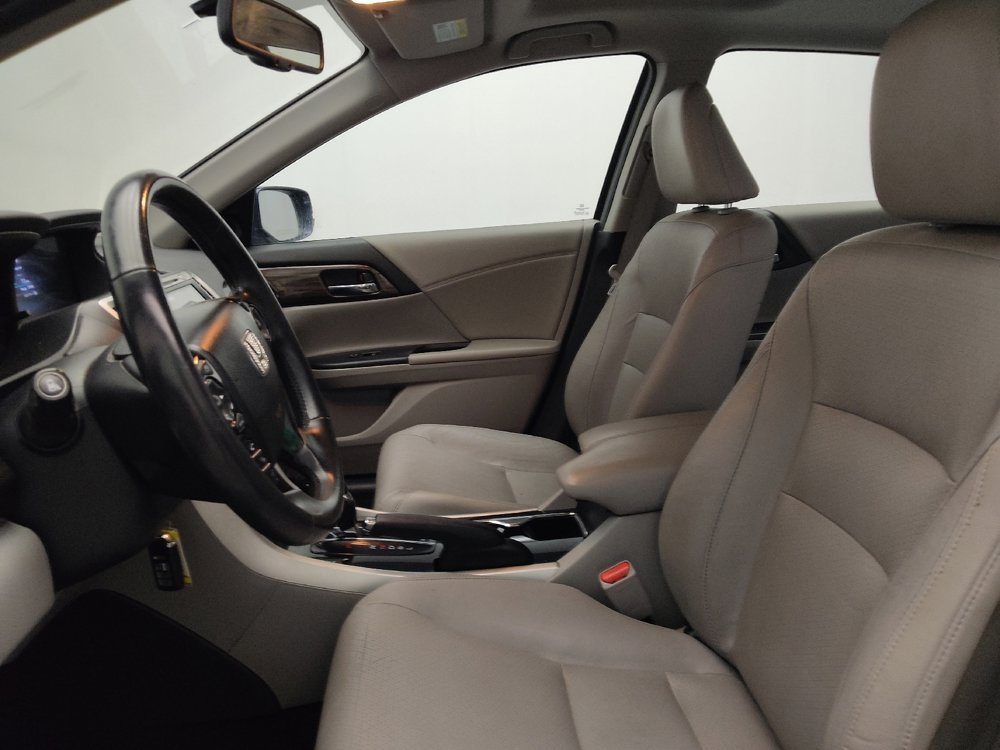 Used 2017 Honda Accord EX-L image 17