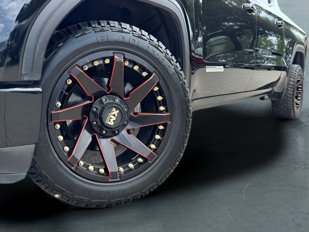 Used 2021 GMC Sierra 1500 Elevation RWD image 3