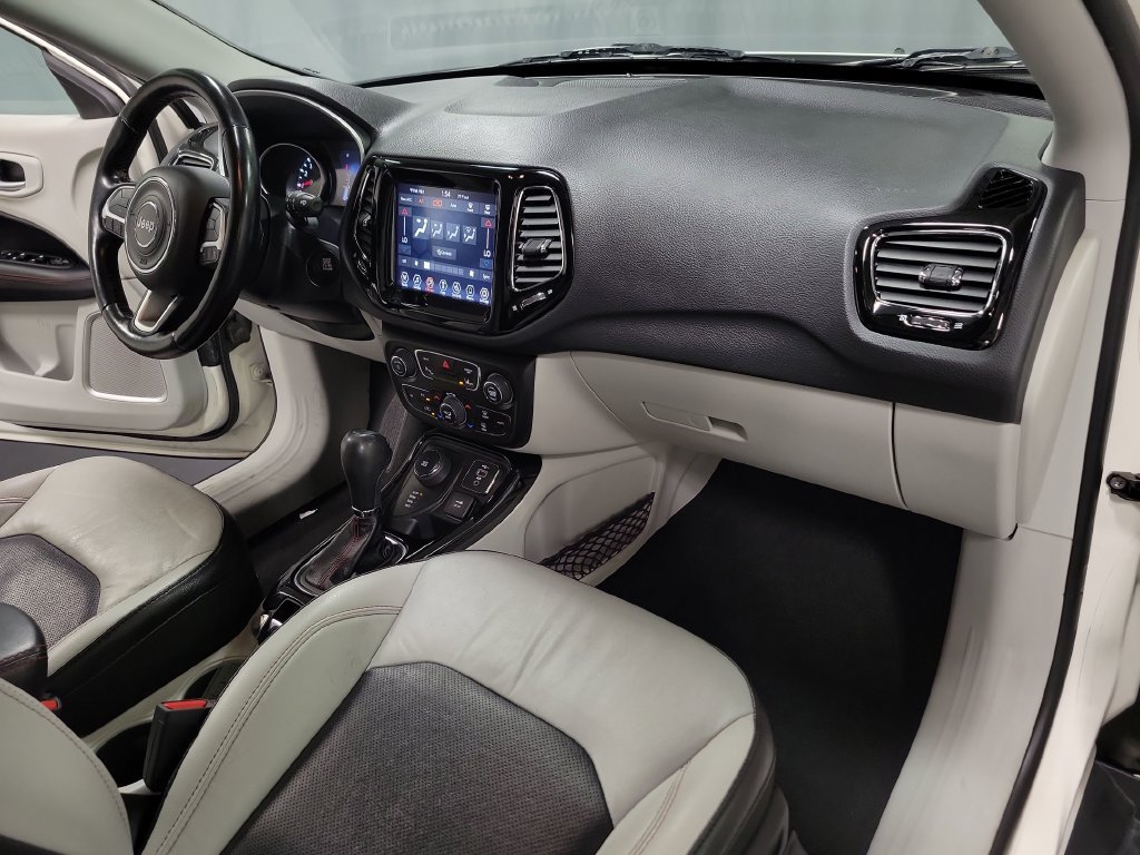 Used 2021 Jeep Compass Limited AWD/4WD image 32