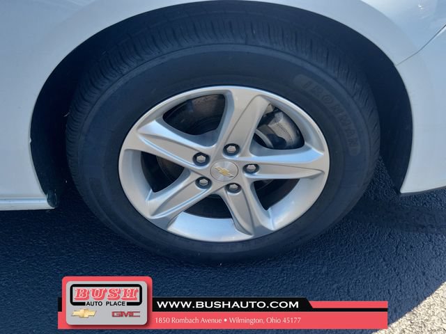 Used 2023 Chevrolet Malibu LT FWD image 6