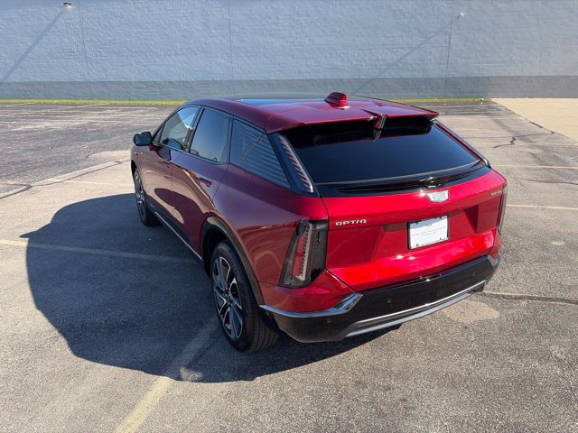 Used 2026 Cadillac Optiq Sport 1 AWD/4WD image 4
