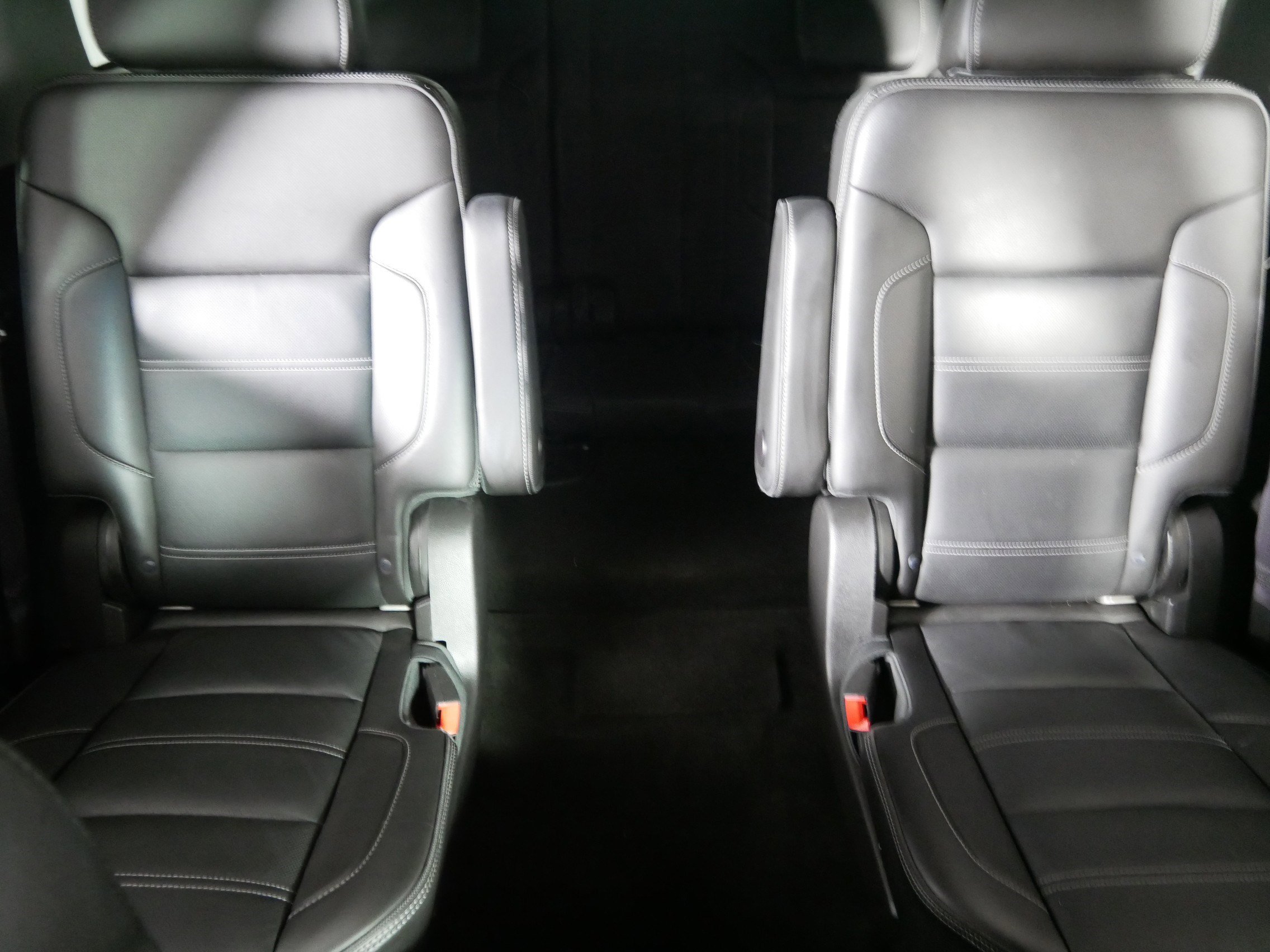 Used 2015 GMC Yukon Denali w/ Open Road Package image 13