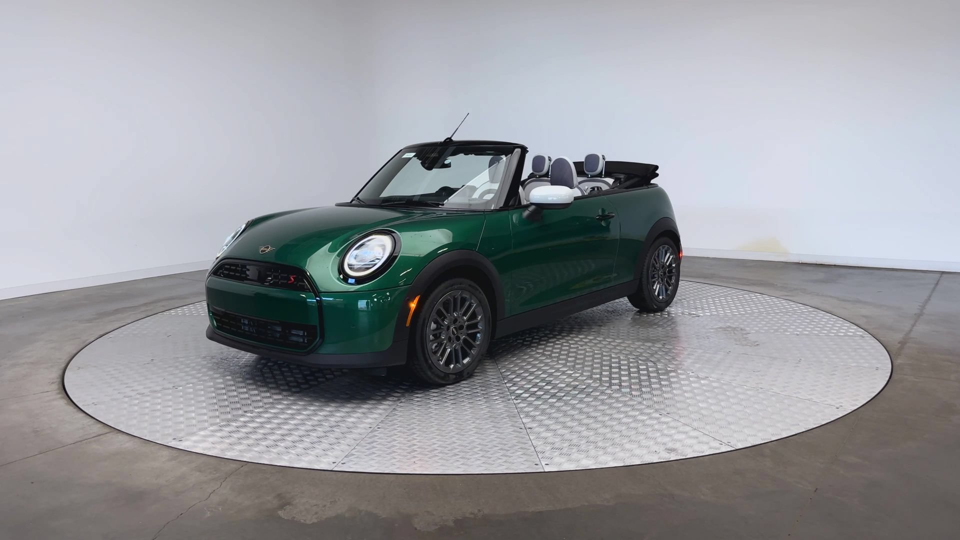 New 2027 MINI Cooper S FWD image 4