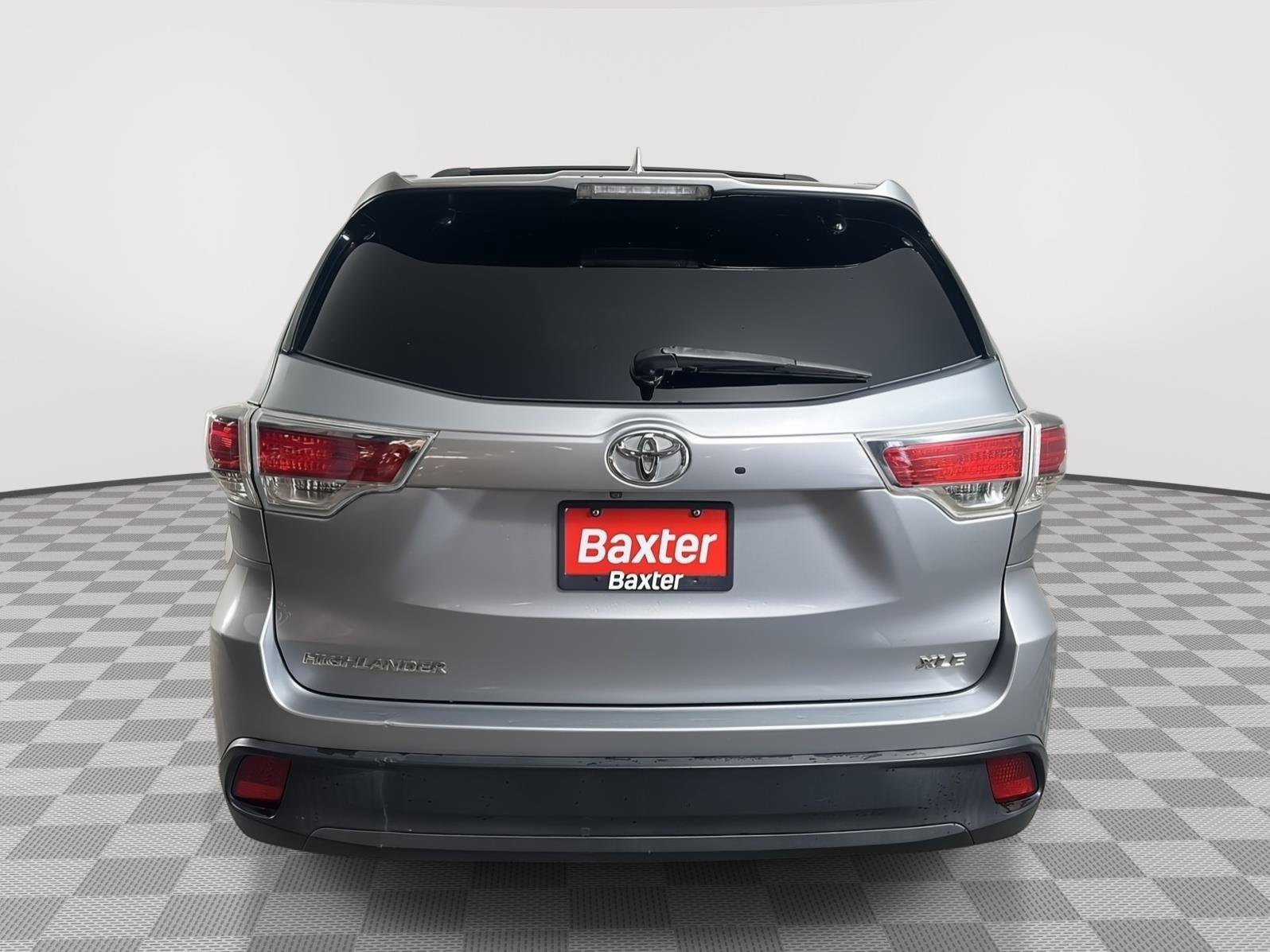 Used 2016 Toyota Highlander XLE FWD image 21