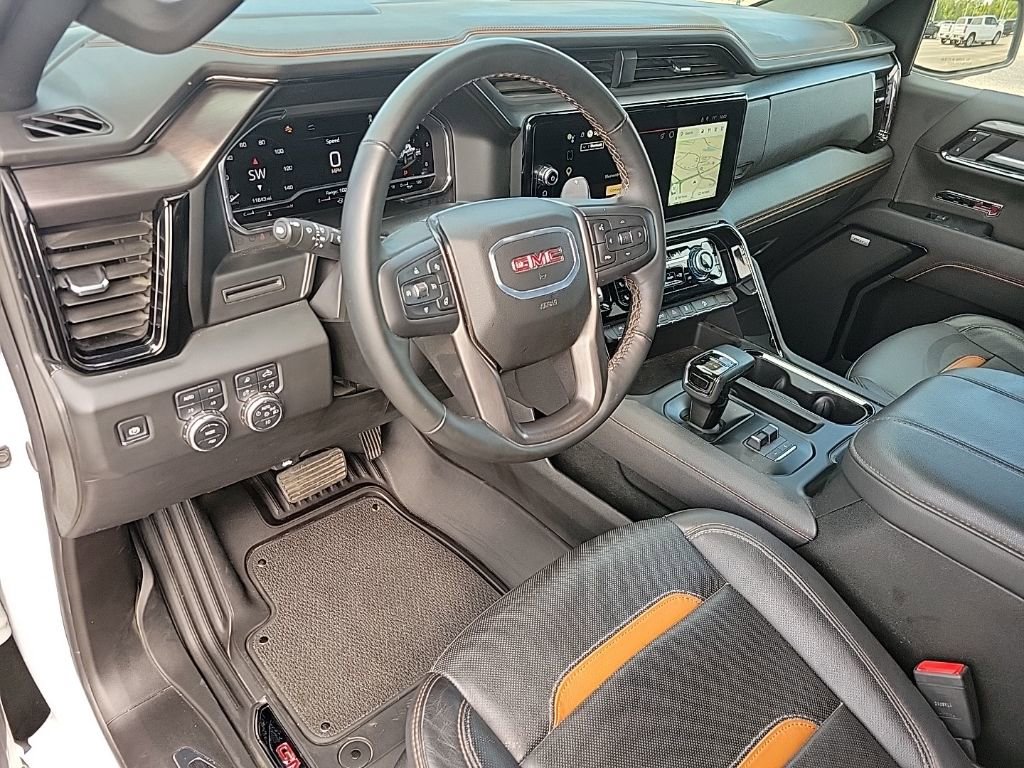 Used 2025 GMC Sierra 1500 AT4 AWD/4WD image 9