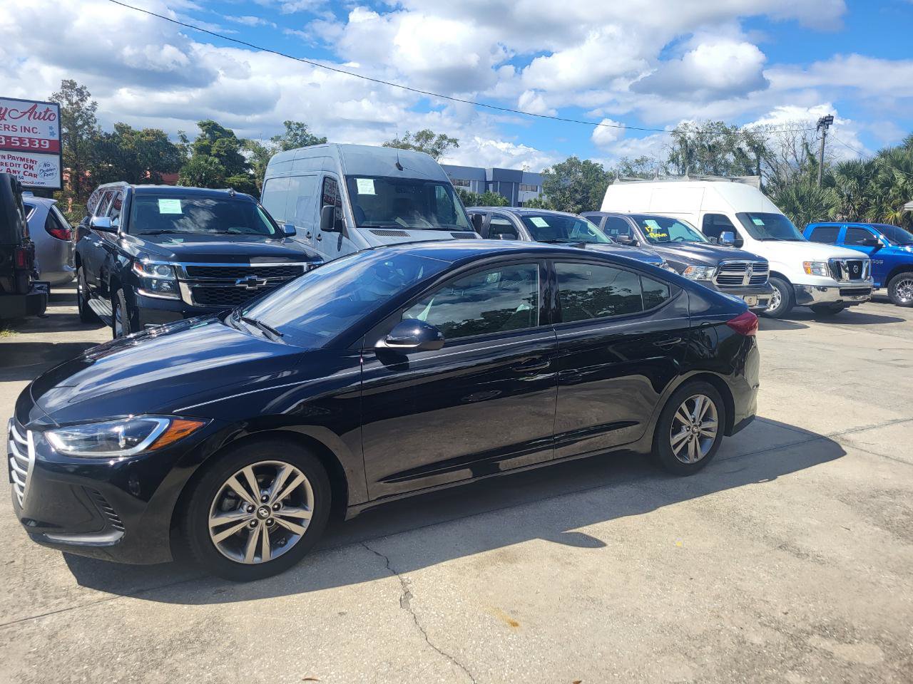 Used 2017 Hyundai Elantra SE FWD image 76