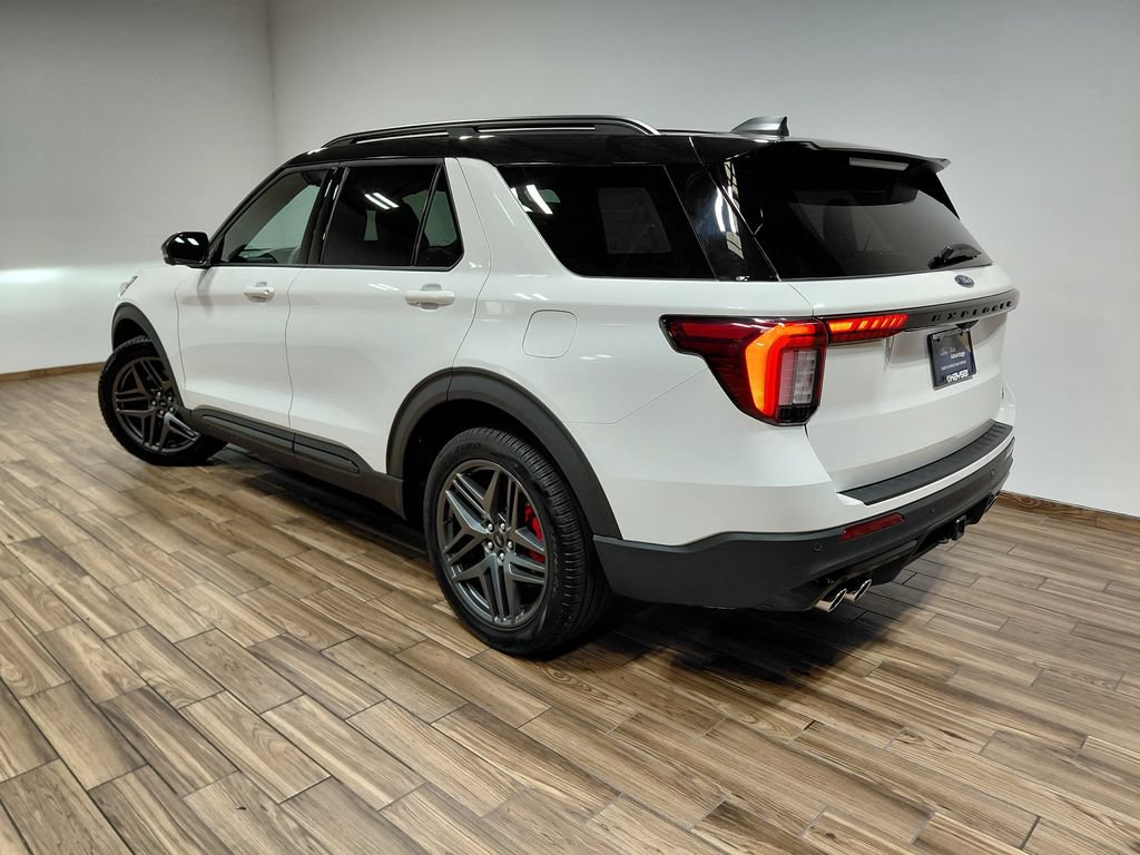 Certified 2025 Ford Explorer ST w/ Sun And Sound Package AWD/4WD image 26