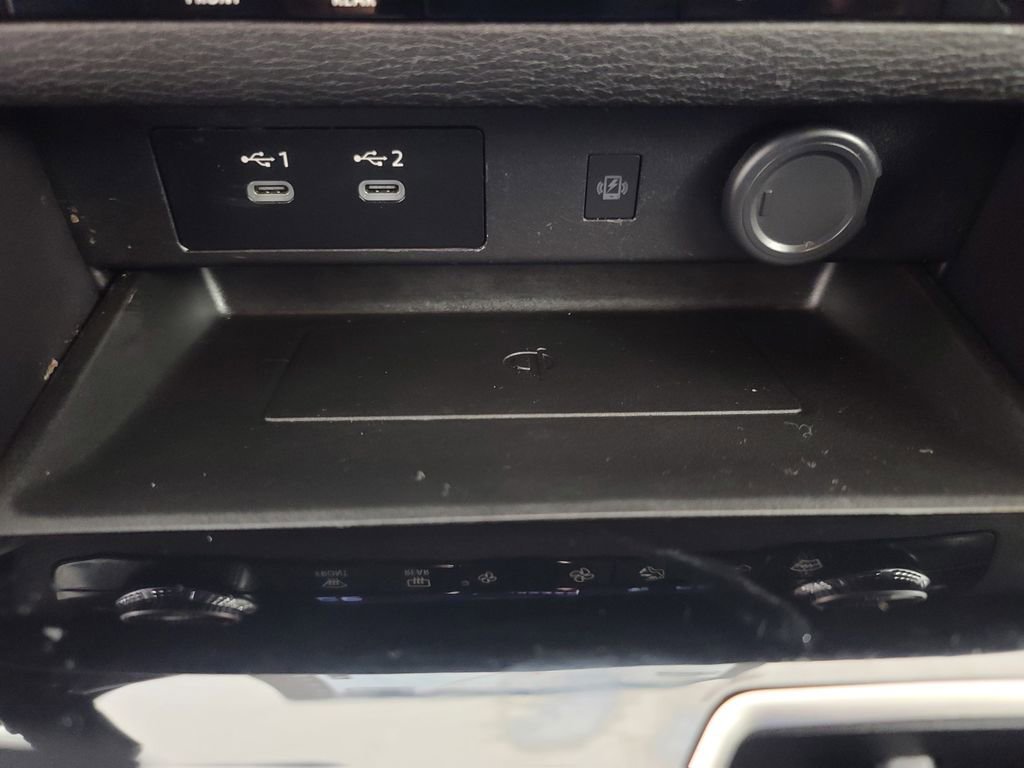 Used 2025 Mitsubishi Outlander SE AWD/4WD image 37