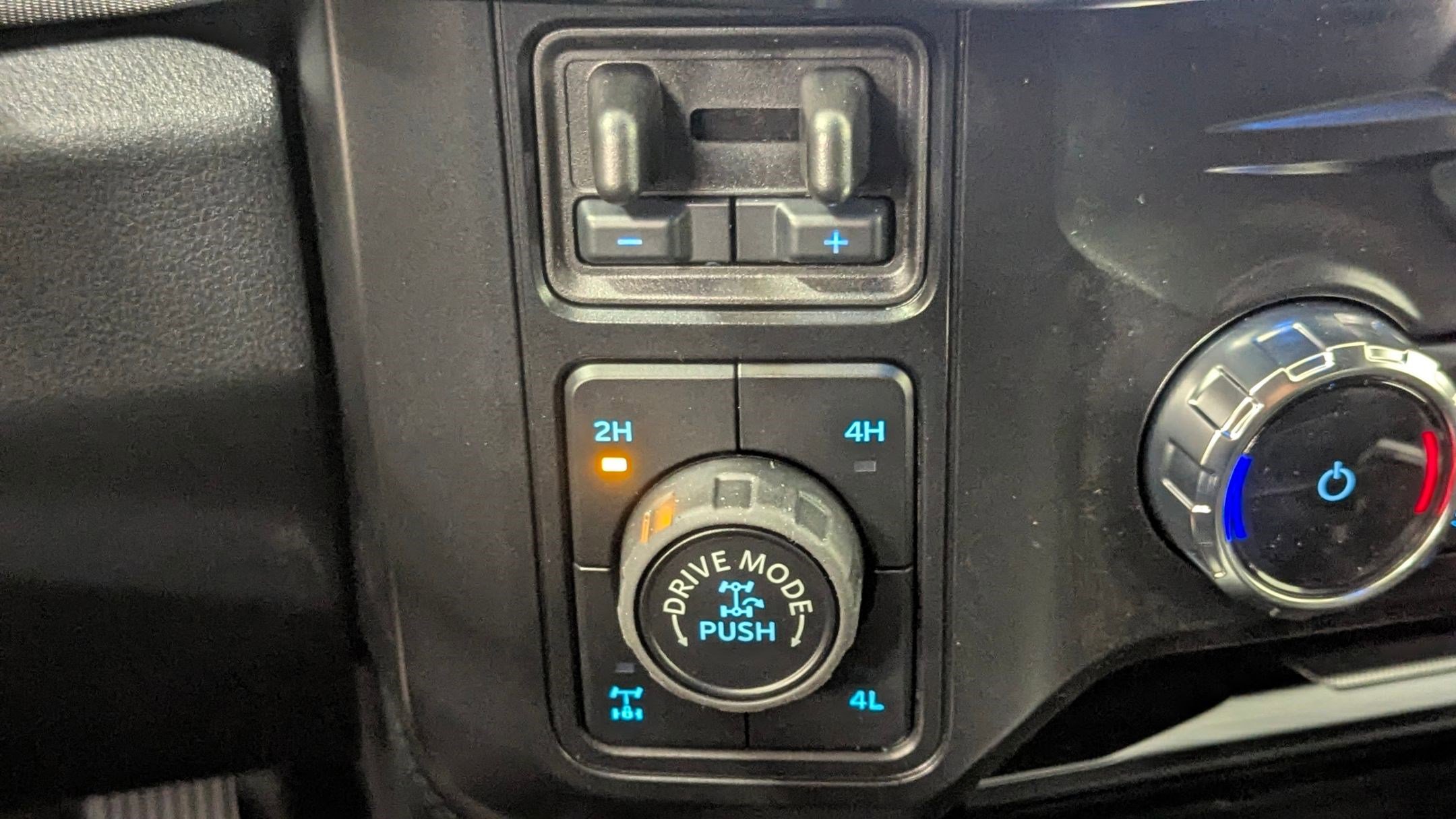 New 2026 Ford F250 Platinum image 33