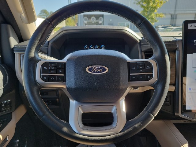 Used 2023 Ford Expedition Limited RWD image 23