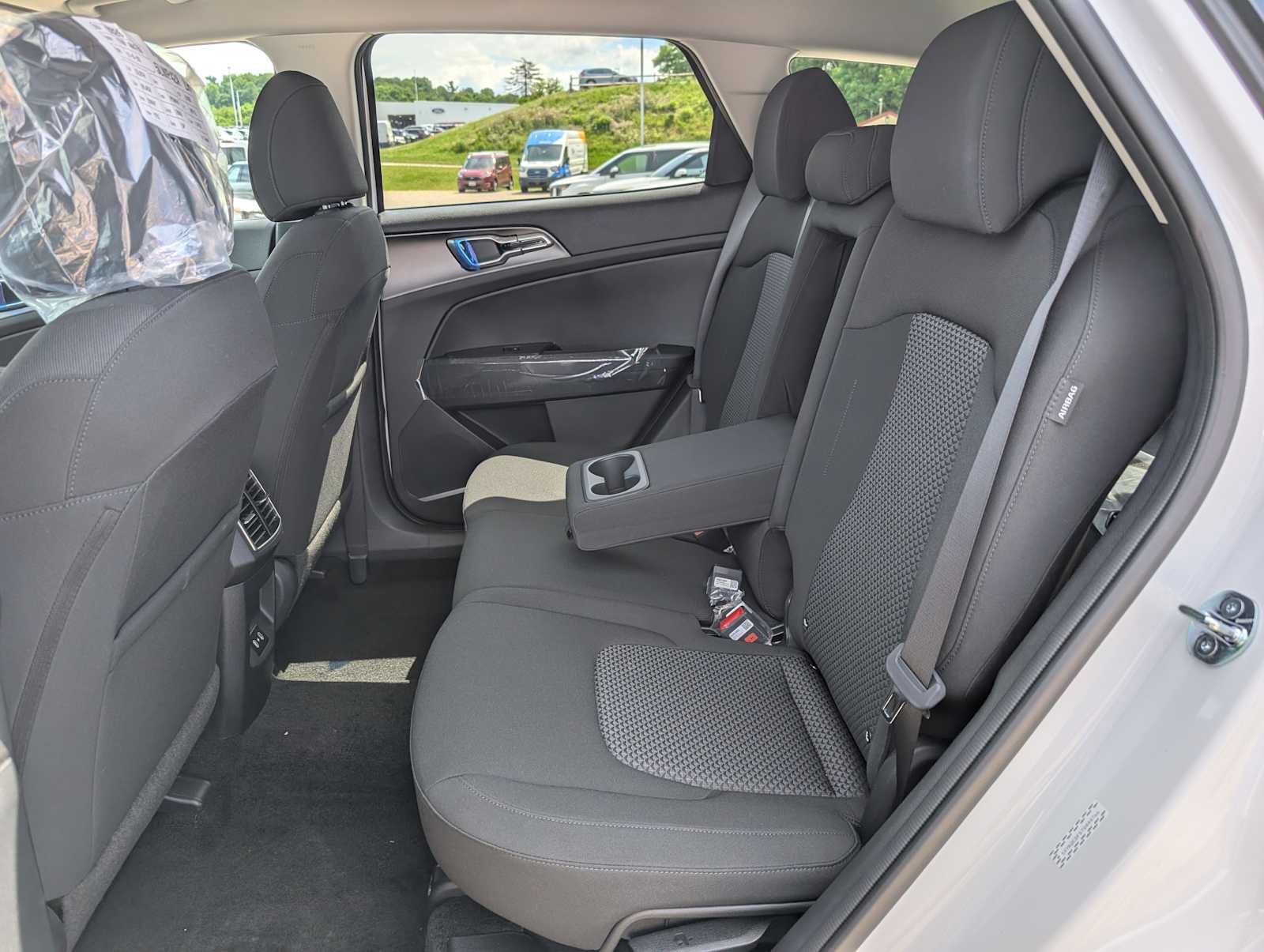 New 2026 Kia Sportage LX w/ LX Convenience Package AWD/4WD image 17