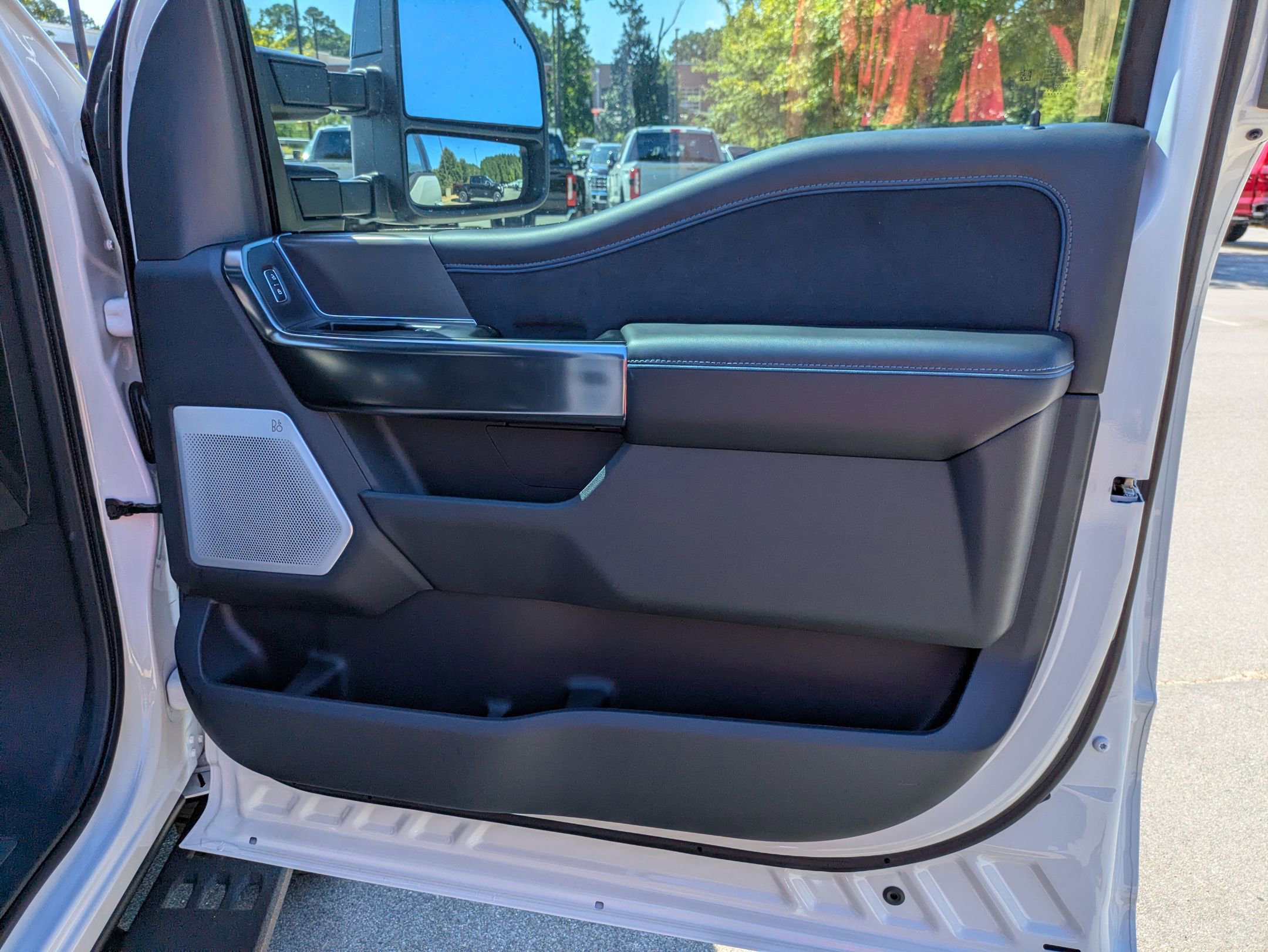 New 2026 Ford F250 Platinum w/ Tremor Off-Road Package image 45