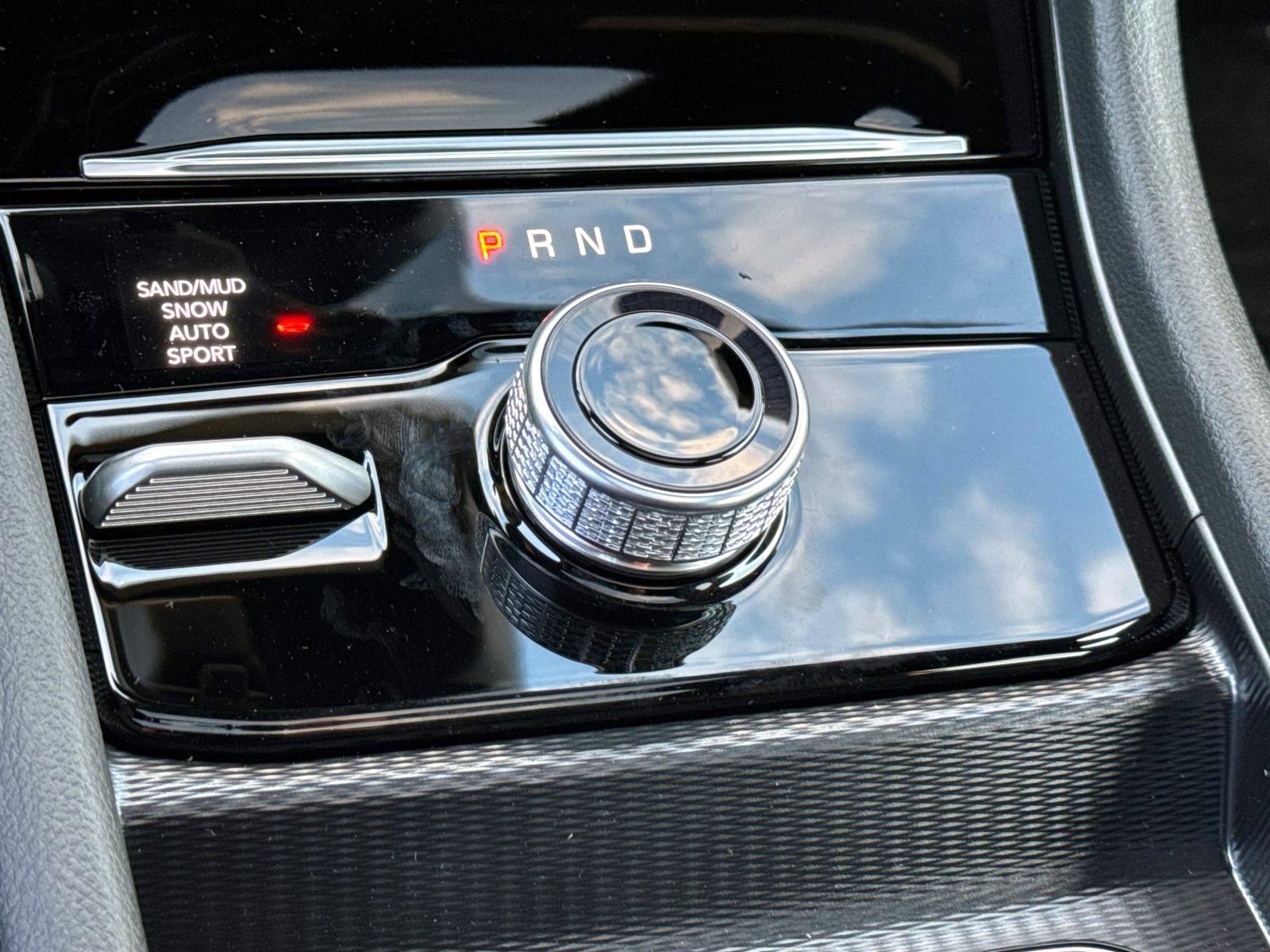 New 2025 Jeep Grand Cherokee Limited image 16