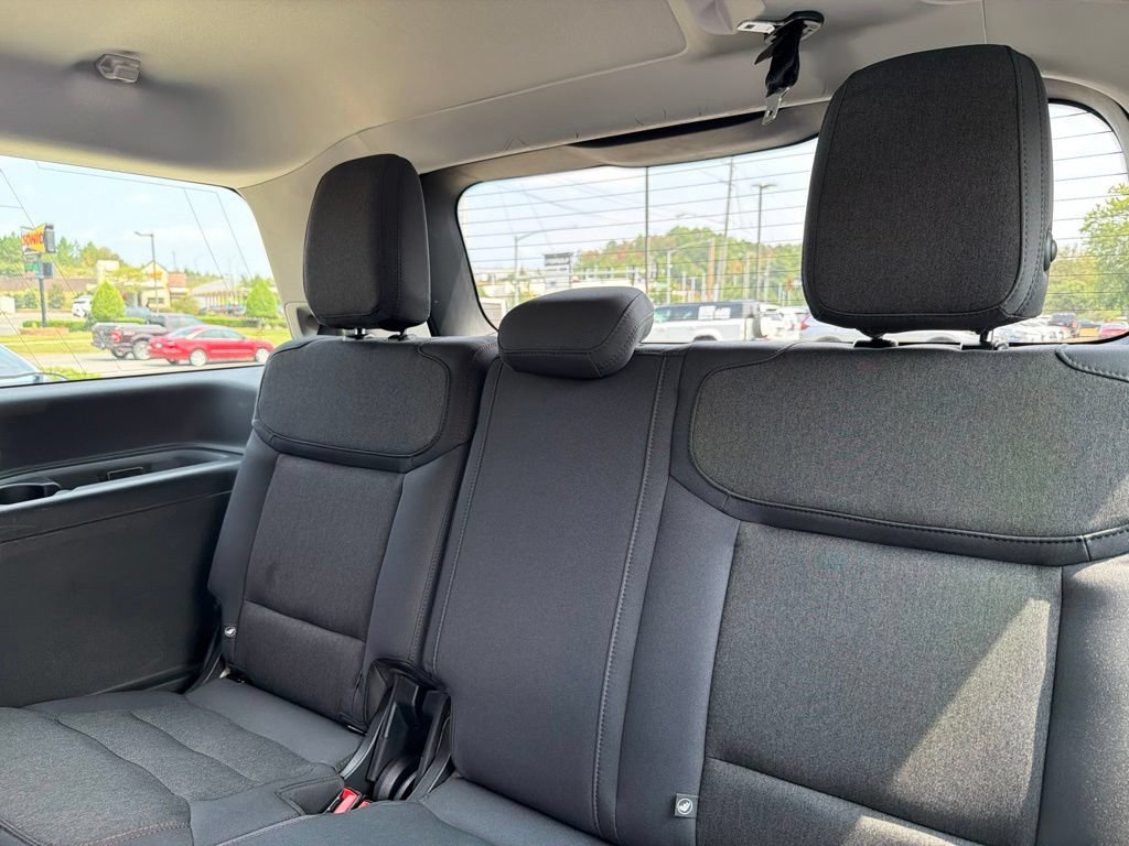 Used 2025 Ford Expedition Active AWD/4WD image 28