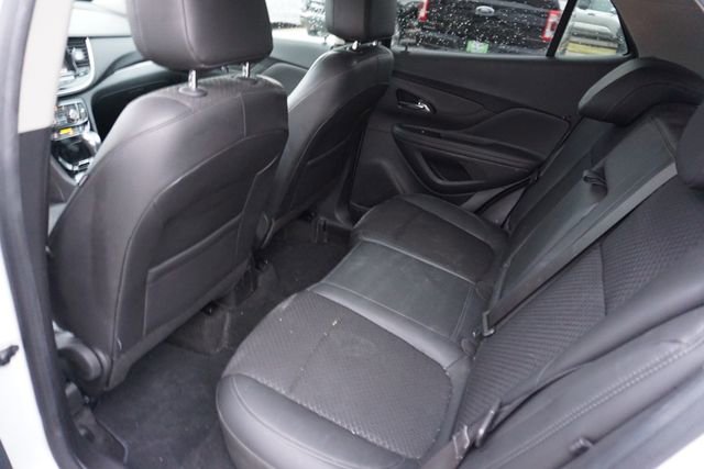 Used 2022 Buick Encore Preferred w/ Safety Package image 12