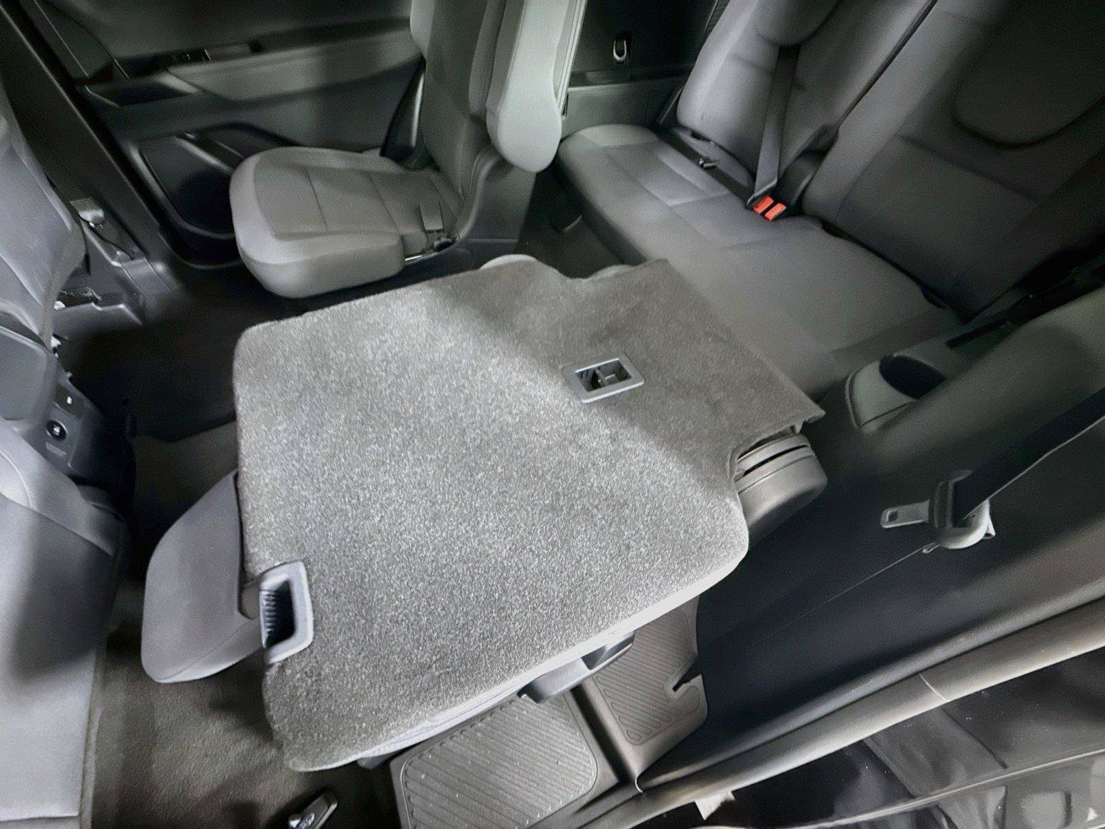 Used 2025 Ford Explorer Active RWD image 27