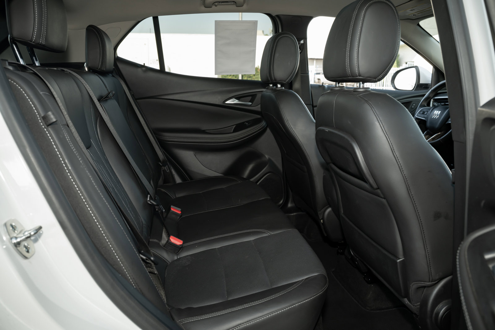 Used 2025 Buick Encore GX Avenir w/ Avenir Technology Package image 42