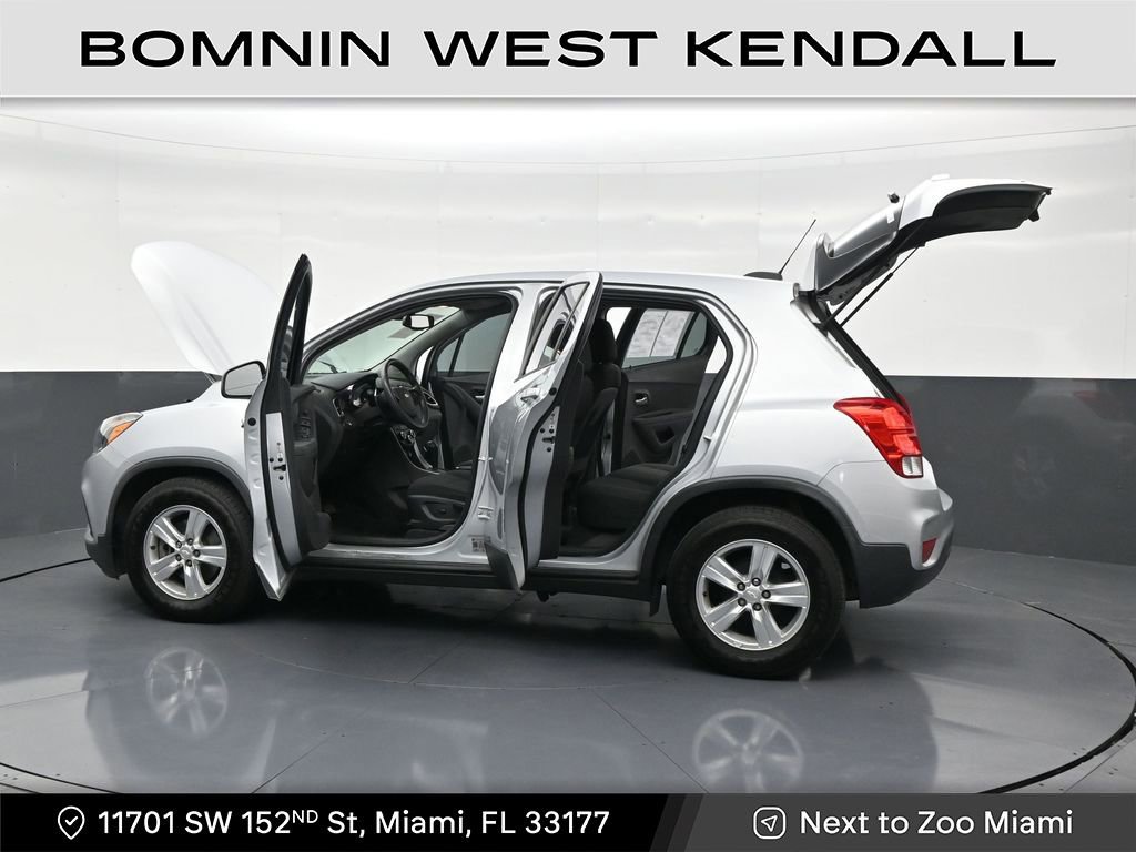 Used 2020 Chevrolet Trax LS image 31