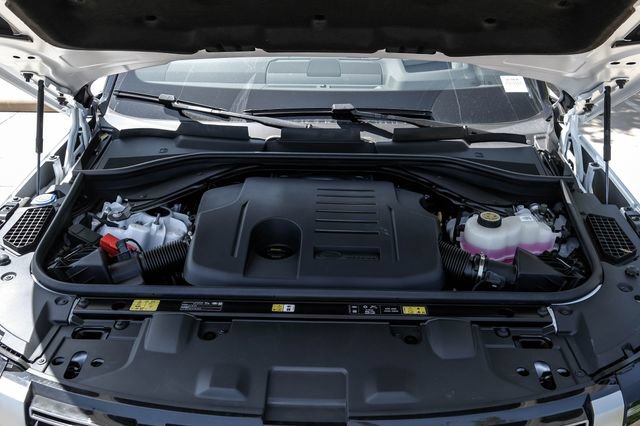 New 2026 Land Rover Range Rover SE AWD/4WD image 64