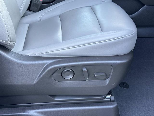 Used 2023 Chevrolet Tahoe Z71 w/ Luxury Package AWD/4WD image 12