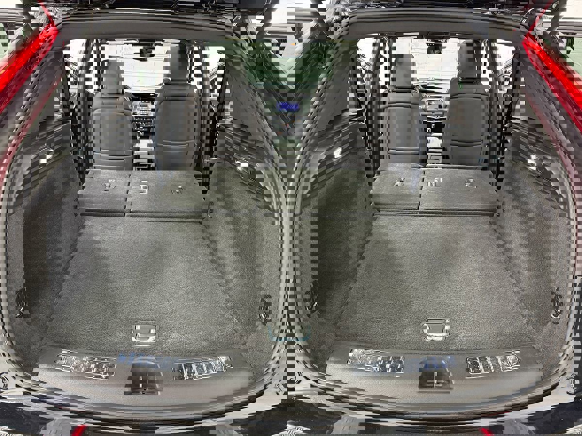 Used 2019 Cadillac XT4 Premium Luxury image 28