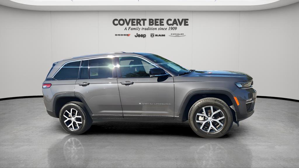 Used 2024 Jeep Grand Cherokee Limited image 12