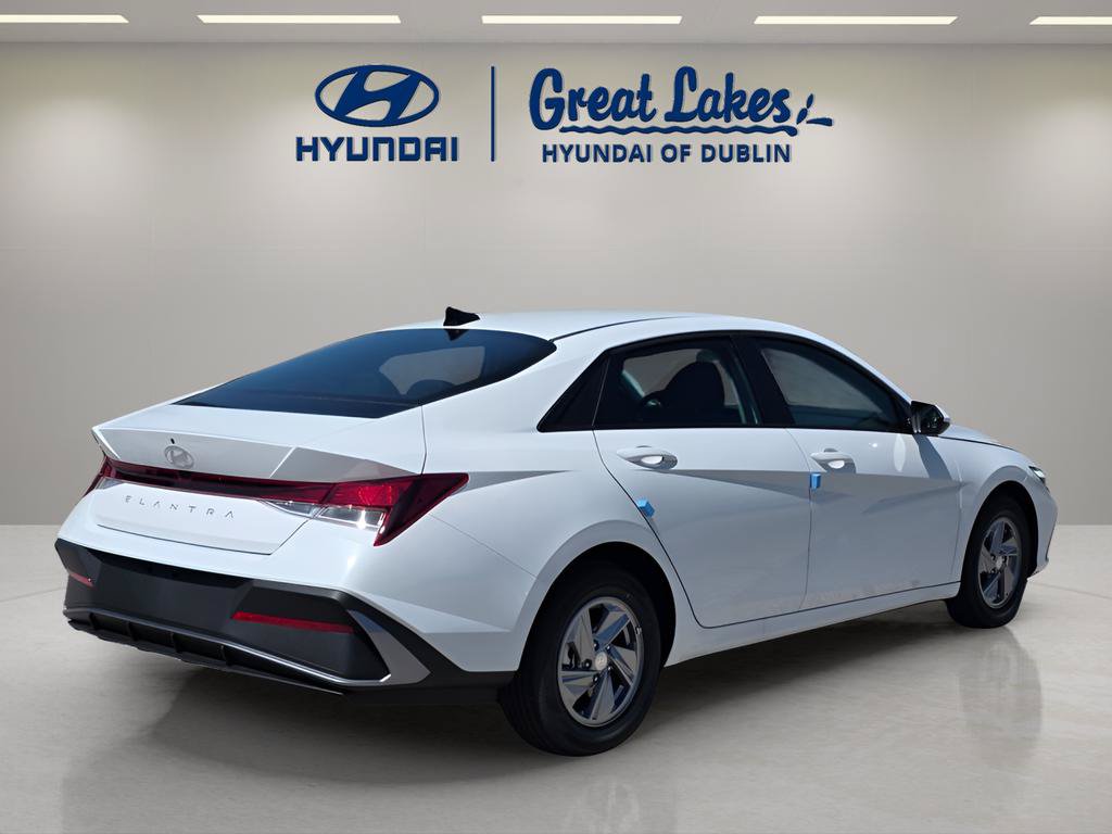 New 2026 Hyundai Elantra SE w/ Cargo Package FWD image 5