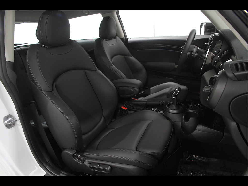 Used 2024 MINI Cooper S FWD image 16