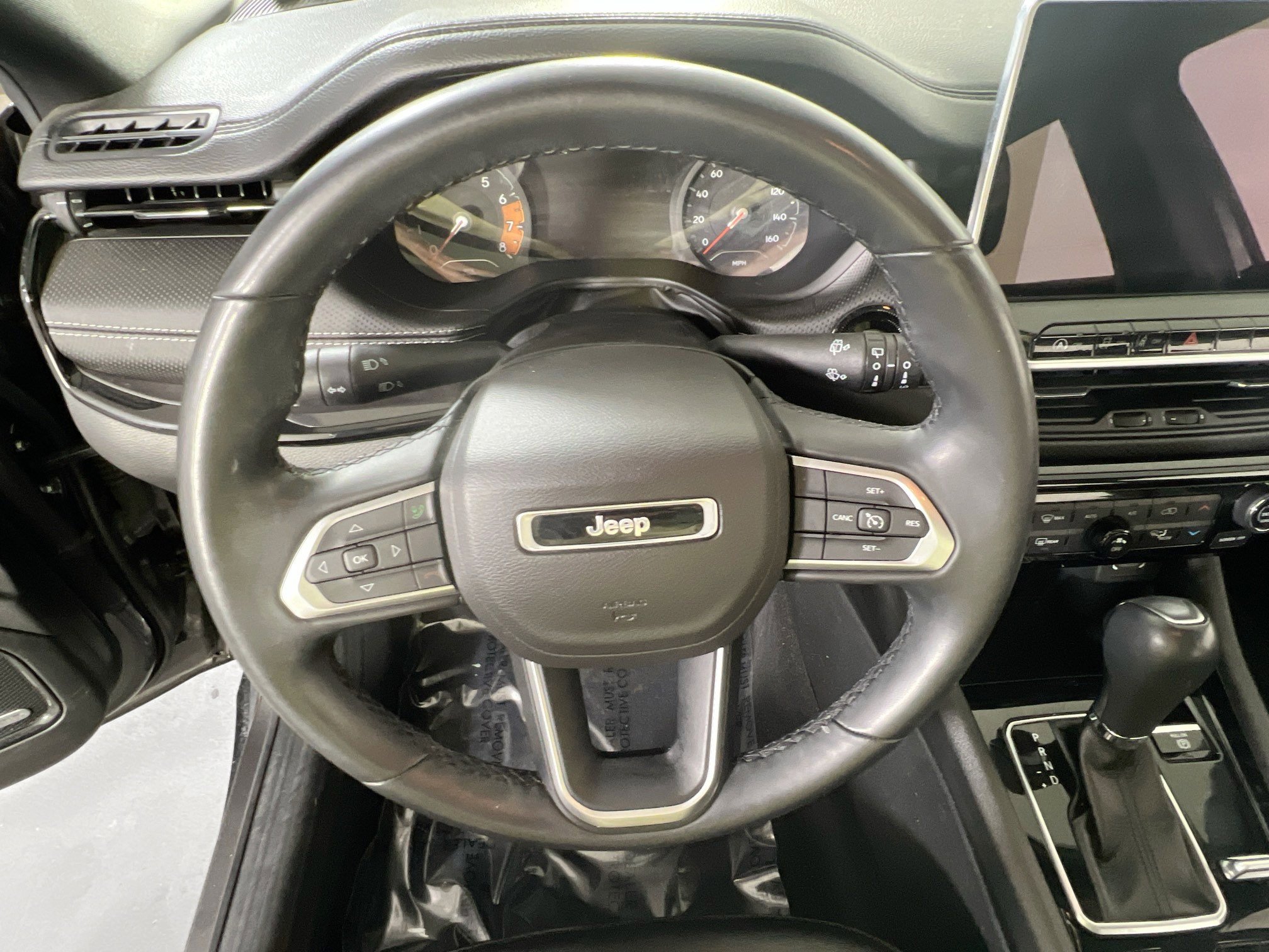 Used 2022 Jeep Compass Altitude w/ Sun and Sound Group image 11