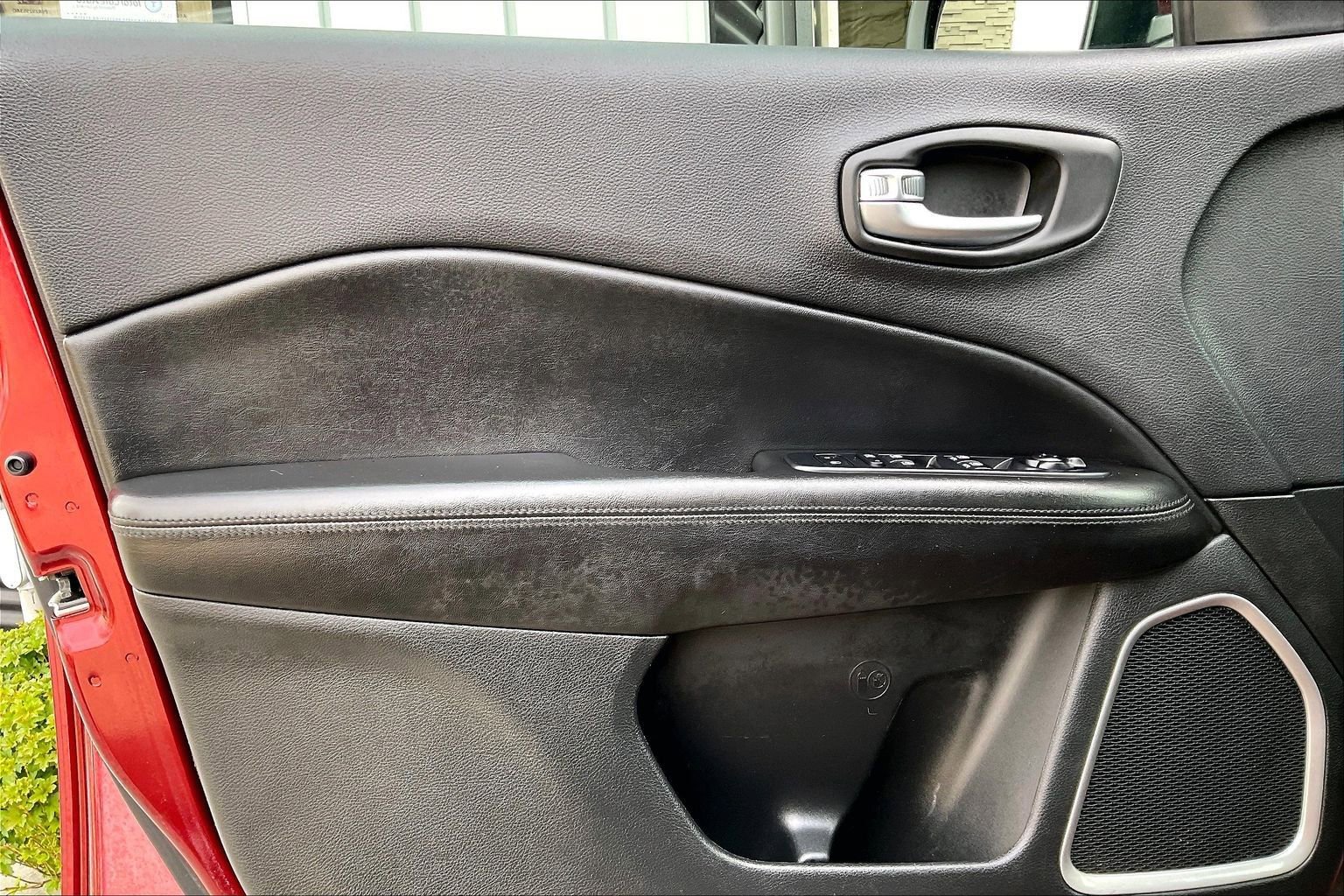 Used 2021 Jeep Compass Latitude image 15