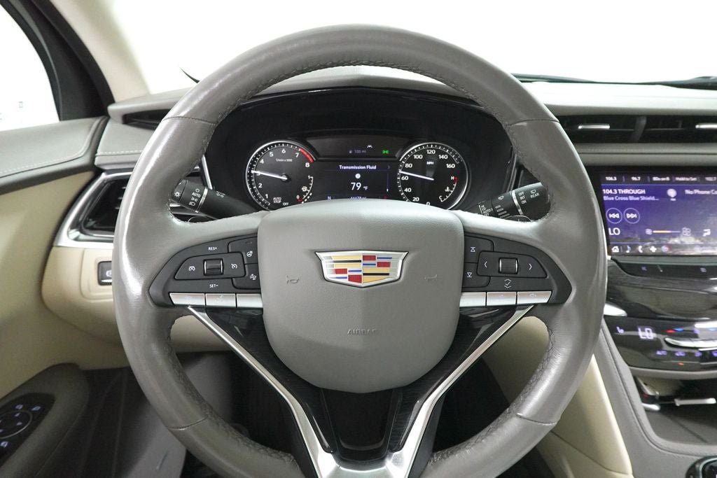 Used 2021 Cadillac XT6 Premium Luxury FWD image 14