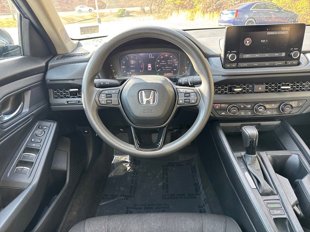 Used 2024 Honda Accord EX image 17