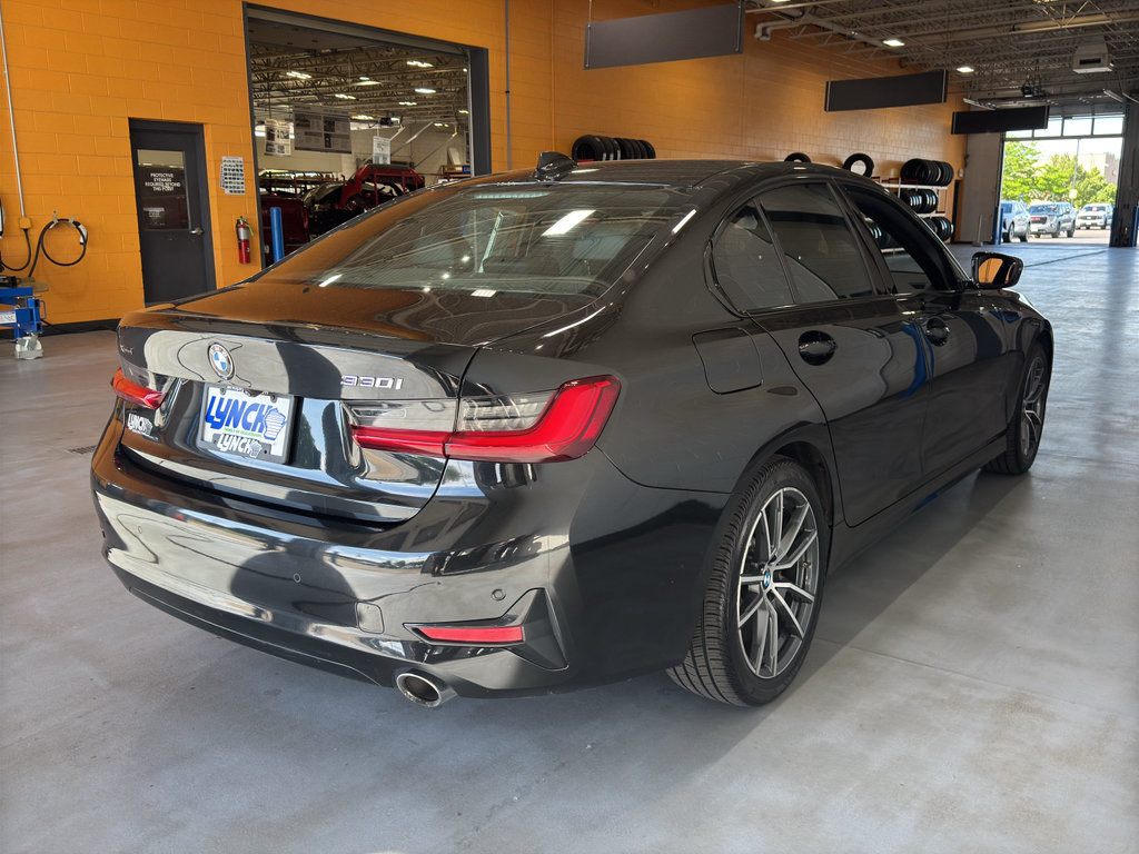 Used 2020 BMW 330i xDrive Sedan w/ Premium Package AWD/4WD image 4