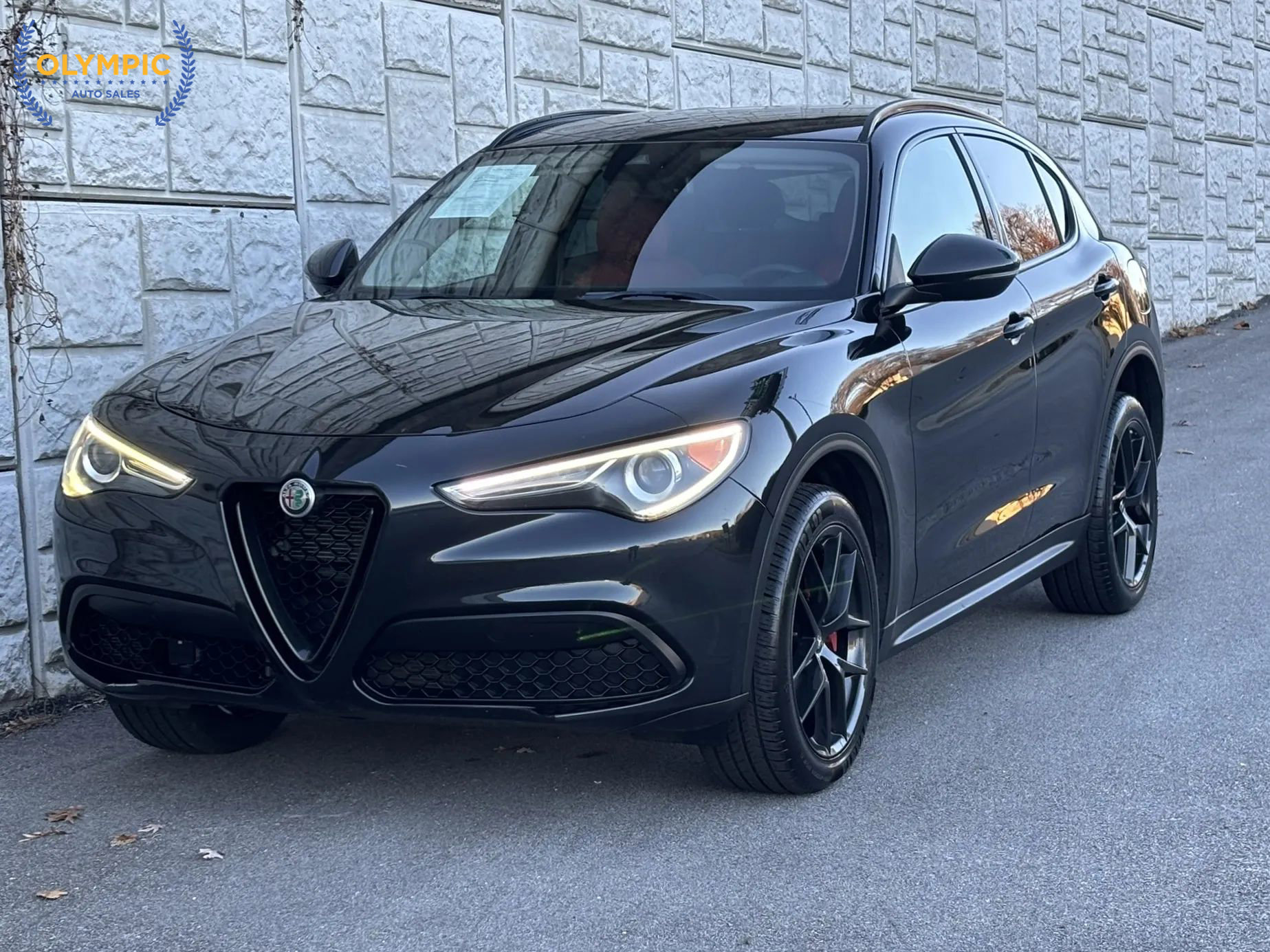 Used 2020 Alfa Romeo Stelvio w/ Nero Edizione