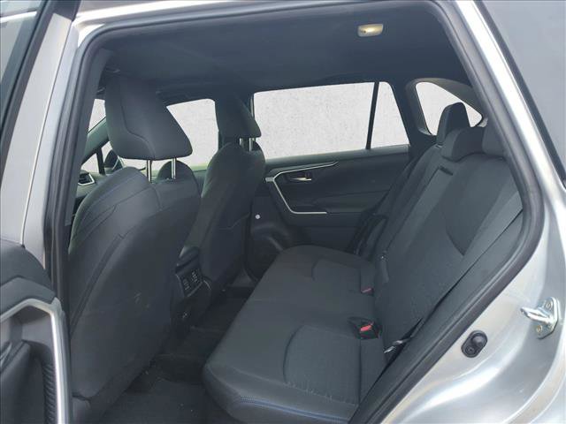 Used 2024 Toyota RAV4 SE w/ Convenience Package image 15