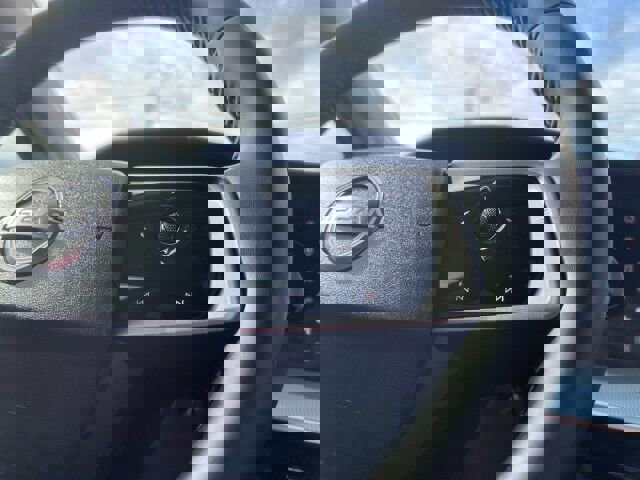 Used 2025 Nissan Murano SL image 15