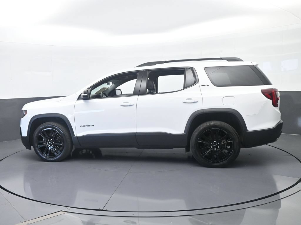 Used 2023 GMC Acadia SLE w/ Driver Convenience Package FWD image 3