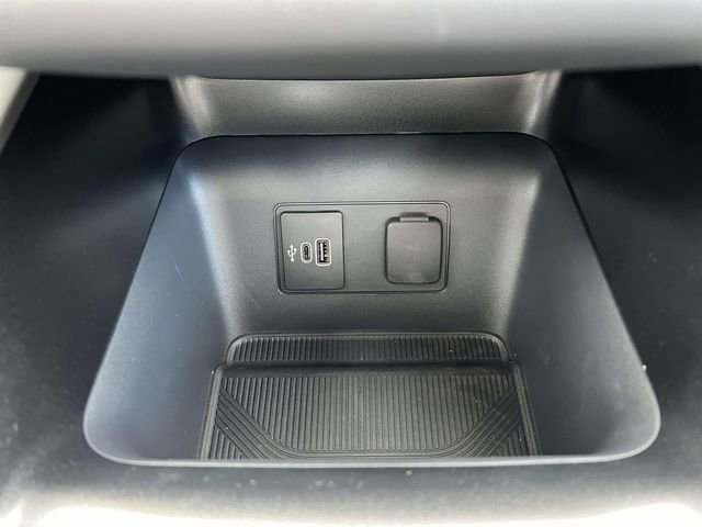 New 2026 Ford Explorer Active w/ Active Comfort Package AWD/4WD image 17