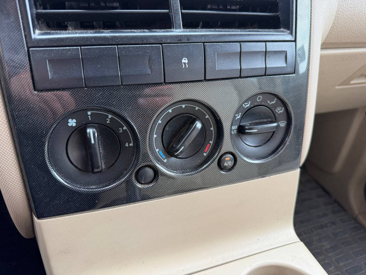 Used 2007 Ford Explorer Sport Trac XLT RWD image 19