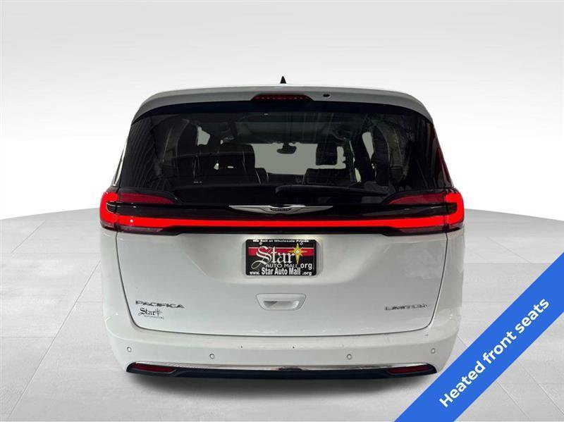 Used 2023 Chrysler Pacifica Limited FWD image 6