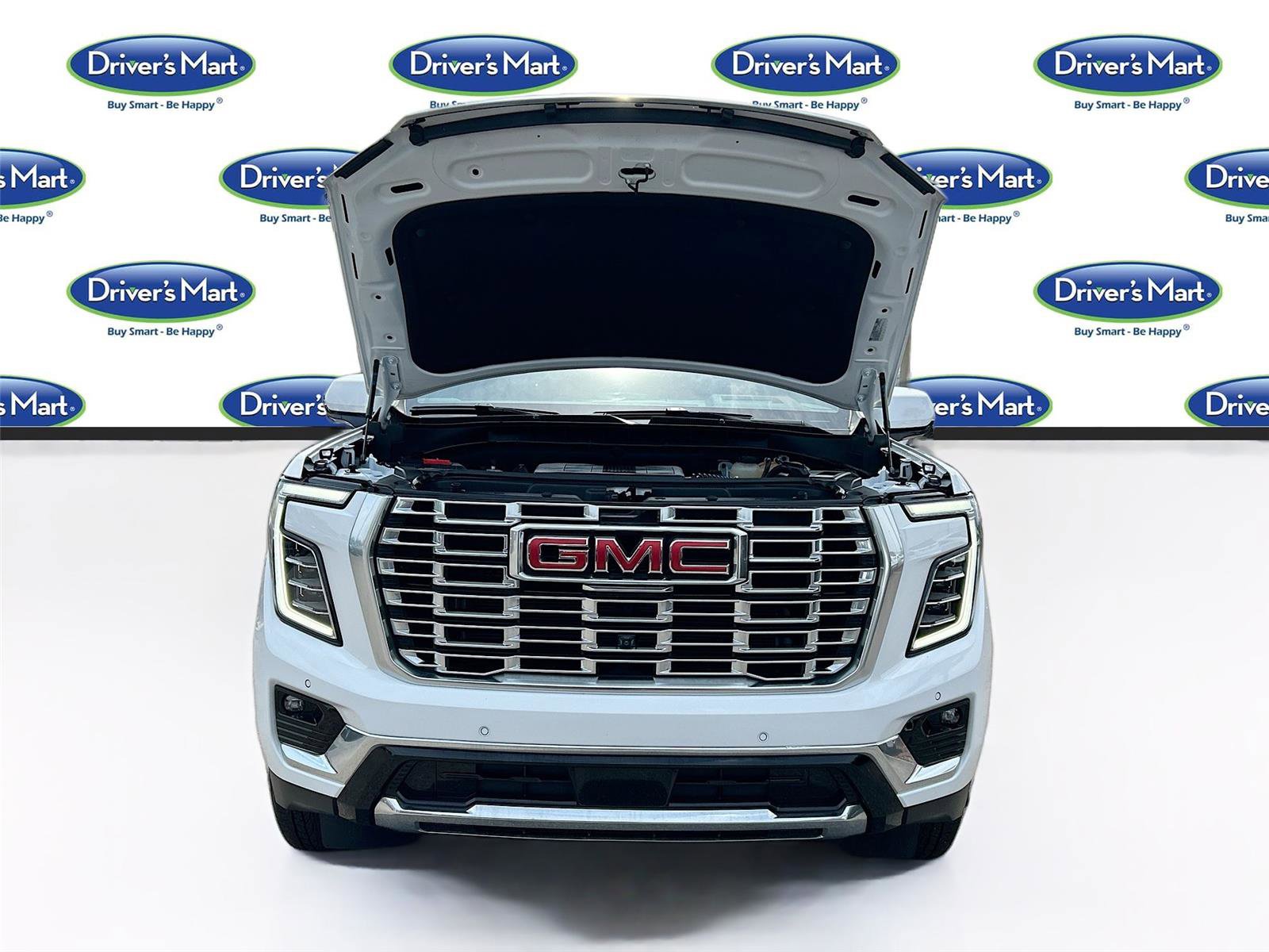 Used 2025 GMC Yukon Denali RWD image 35