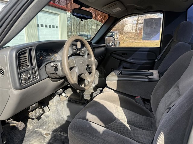 Used 2006 Chevrolet Silverado 1500 W/T image 9