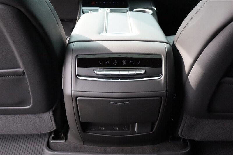 Used 2026 Cadillac Escalade V w/ LPO, ONYX Package image 27
