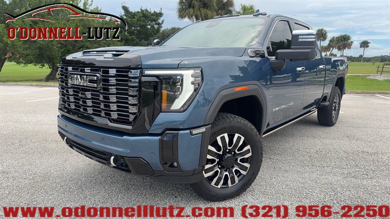 Used 2026 GMC Sierra 2500 Denali Ultimate AWD/4WD image 1