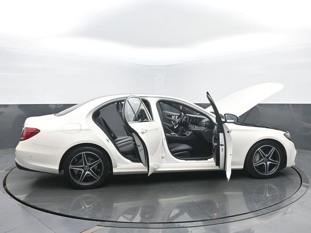 Used 2018 Mercedes-Benz E 300 4MATIC image 55