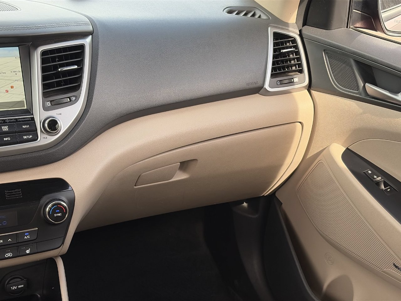 Used 2017 Hyundai Tucson Limited FWD image 15