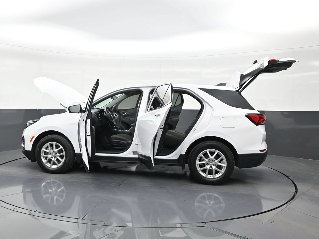 Used 2024 Chevrolet Equinox LT FWD image 30