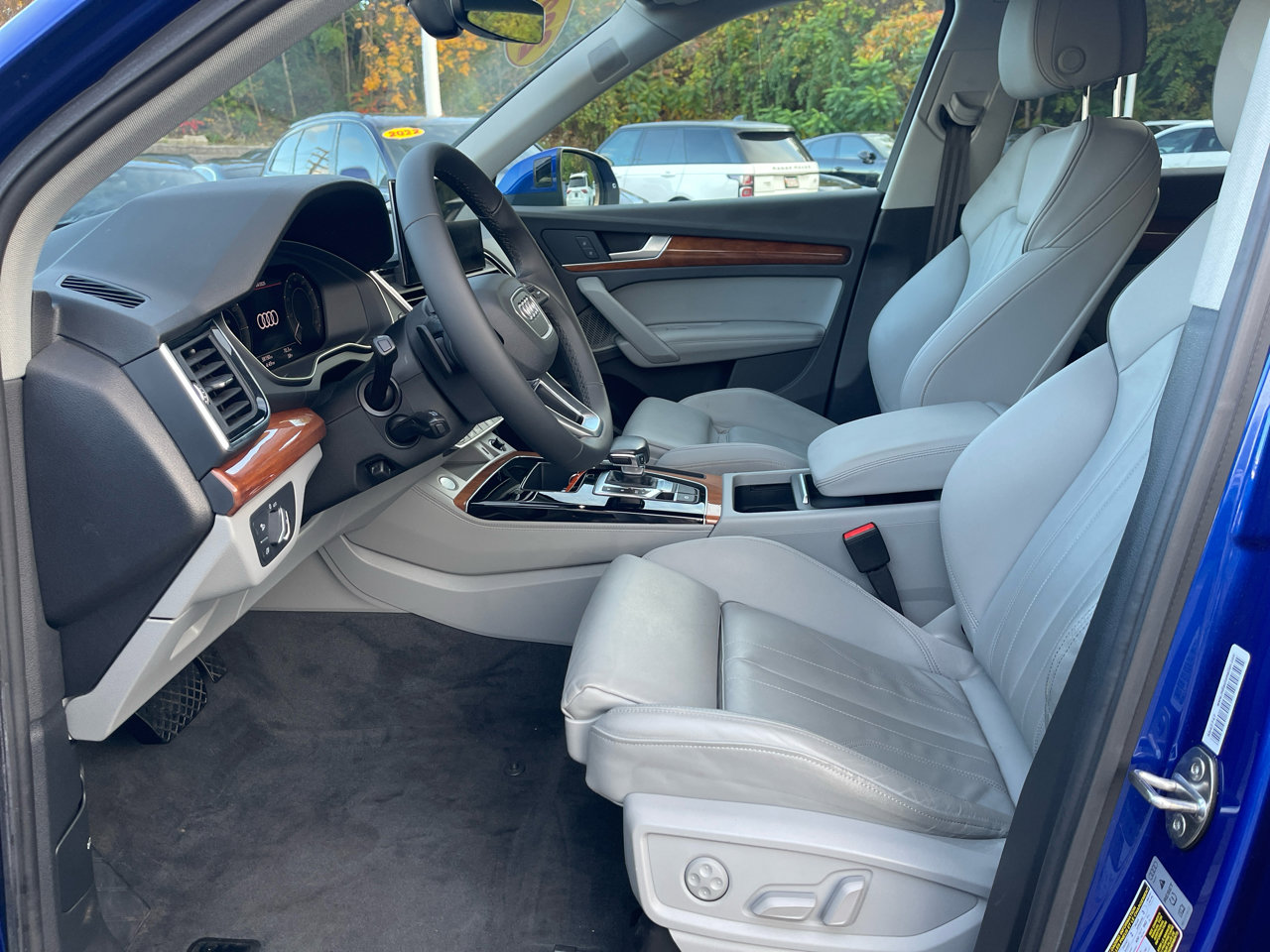 Used 2022 Audi Q5 e Premium Plus w/ Premium Plus Package image 15